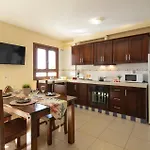 Apartmán With Terrace And Pool *