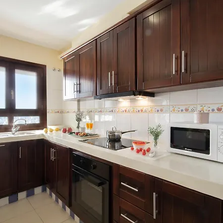 Appartamento With Terrace And Pool